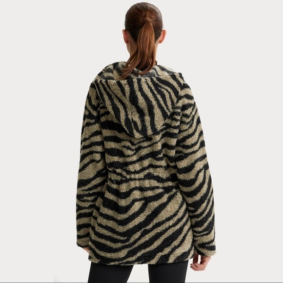 VARLEY Whitfield Fleece Sherpa Pullover in Graz, Size XS, NWT - Picture 3 of 14